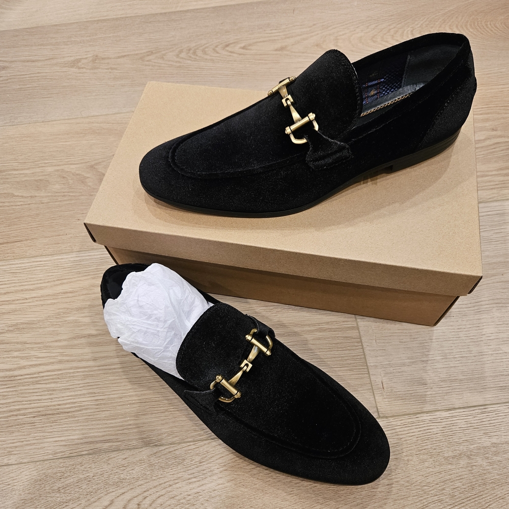 STEVE MADDEN Black Velvet Loafers with Gold Horse Bit